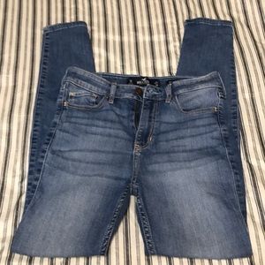 Hollister Small Super Skinny Jeans